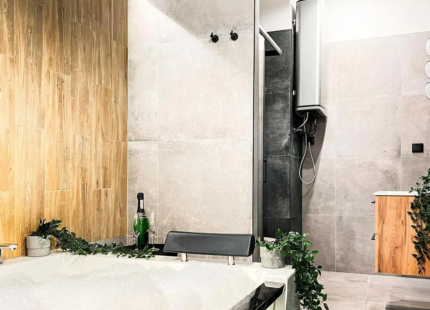 Apartment Premium Jacuzzi, Old Town Cracow Krakow Poland